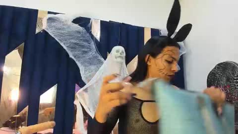 Aisha online show from October 2025 03:31:01 AM