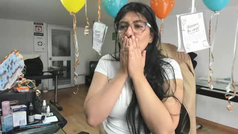 Snapshot of aisha_latina chatting on June 2026 02:23:01 PM Katie online show from June 2026 02:23:01 PM