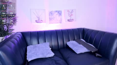 aisha online show from February 2025 10:45:01 PM