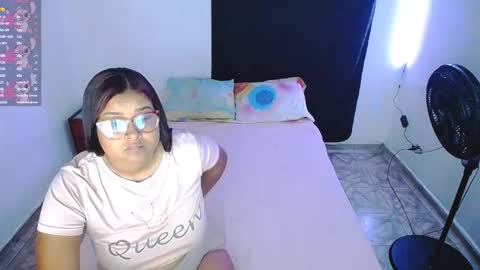 aisha_stacey0410 online show from December 2025 07:58:02 AM