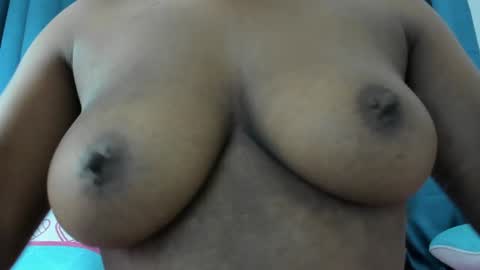 Snapshot of aisha_w10 chatting on January 2025 06:41:02 PM Aisha online show from January 2025 06:41:02 PM
