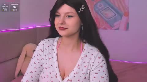 Aisha online show from November 2025 09:10:01 AM