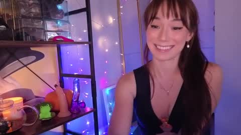 Aisha Lee online show from October 2025 07:29:01 AM
