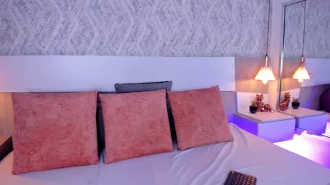 Aisha online show from February 2025 07:58:02 PM