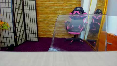 Aisha online show from January 2026 05:43:02 AM