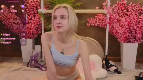 aishiro online show from February 2025 03:48:02 PM