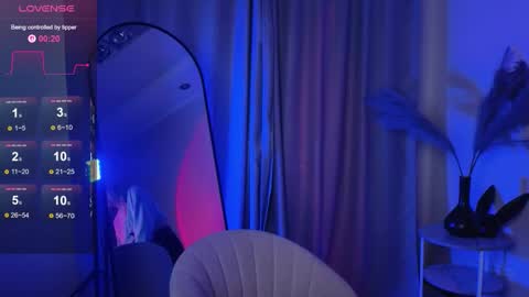 aishiro online show from September 2025 12:49:01 PM