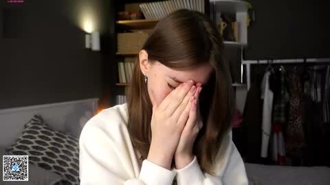 Aliza online show from October 2025 01:03:02 AM