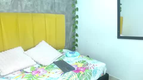 Danitsa online show from November 2025 12:21:01 AM