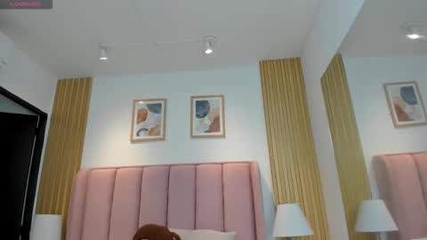 Snapshot of aithana_petite chatting on November 2025 03:27:01 AM Aithana online show from November 2025 03:27:01 AM