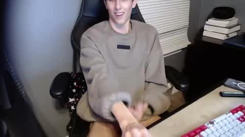 Snapshot of aittamz chatting on December 2024 06:43:01 AM matt online show from December 2024 06:43:01 AM