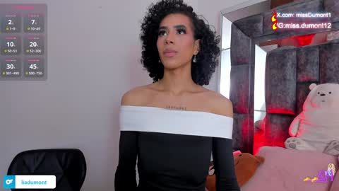 Snapshot of aivadumont chatting on January 2025 10:55:01 PM Queen Dumont online show from January 2025 10:55:01 PM