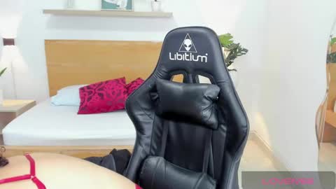 Aixa Burgos online show from March 2025 05:49:02 PM