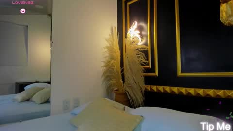 Aixa Burgos online show from October 2025 12:27:01 PM