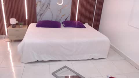 AIXA  online show from September 2025 12:05:01 PM