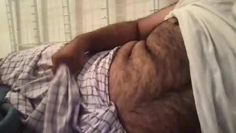 BigHairyGuy online show from December 2025 06:19:01 AM