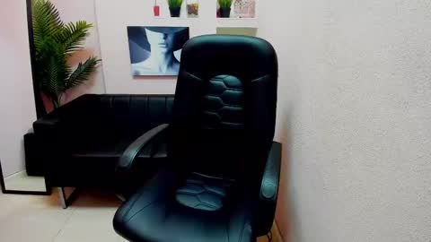 Snapshot of akaheby chatting on December 2024 02:10:01 PM akaheby online show from December 2024 02:10:01 PM