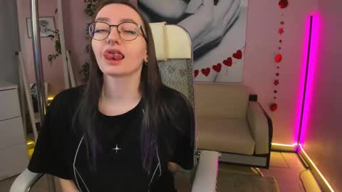 Snapshot of akaheby chatting on March 2025 12:06:02 PM akaheby online show from March 2025 12:06:02 PM