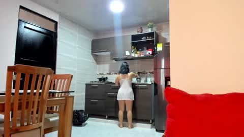 Snapshot of akanekihm chatting on March 2026 11:57:01 AM MIRANDA online show from March 2026 11:57:01 AM