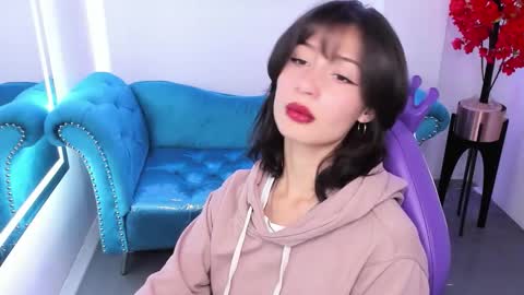 Azaka  online show from December 2025 12:21:02 PM