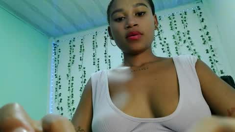 Snapshot of akemy_saunderz chatting on June 2026 03:01:01 AM akemy_saunderz online show from June 2026 03:01:01 AM