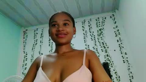 Snapshot of akemy_saunderz chatting on June 2026 09:14:01 PM akemy_saunderz online show from June 2026 09:14:01 PM