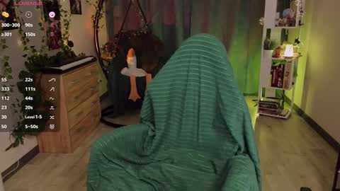 Aki online show from December 2024 08:45:02 AM