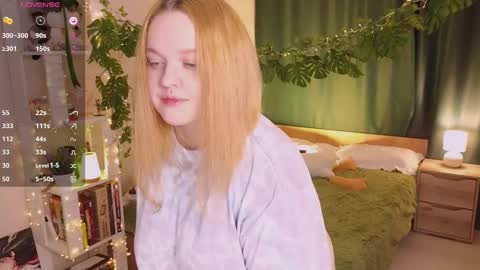 Aki online show from February 2025 12:03:02 PM