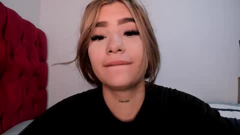 Snapshot of akirahattori__ chatting on March 2026 12:56:01 PM akirahattori__ online show from March 2026 12:56:01 PM