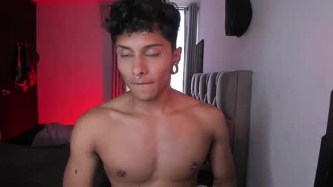 Ander uwu online show from October 2025 09:44:02 PM