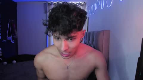 Ander uwu online show from December 2025 07:20:02 PM