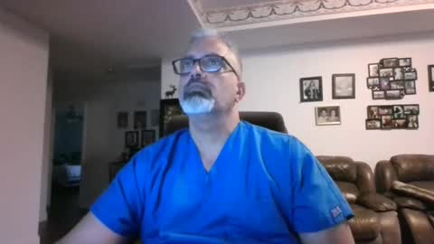 aladdin31673 online show from May 2026 10:49:02 PM