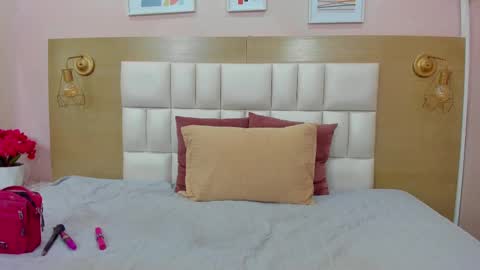 alahia_am online show from October 2025 11:29:01 AM