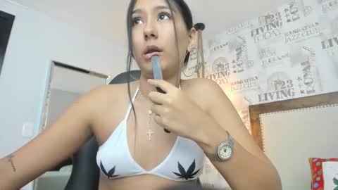 Snapshot of alahiacruz1 chatting on December 2025 03:16:02 AM A L A H I A online show from December 2025 03:16:02 AM