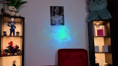 Snapshot of alaia_asuka chatting on July 2026 04:19:01 AM Alaia online show from July 2026 04:19:01 AM
