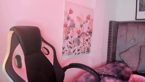 Alaia Carter online show from November 2025 03:38:01 AM