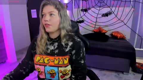 Alaia online show from October 2025 12:52:02 PM