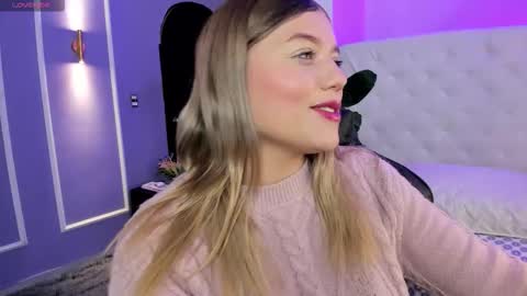 Alaia online show from December 2025 12:43:02 PM