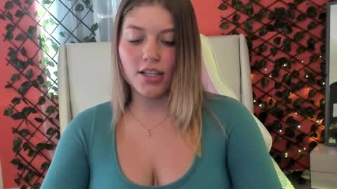 Alaia online show from April 2026 08:34:02 PM