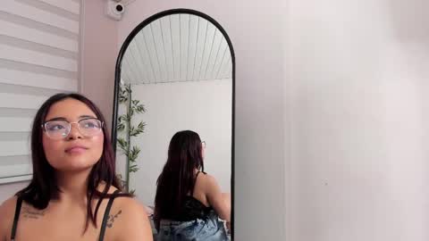 Snapshot of alaia_soto chatting on March 2025 11:27:01 PM alaia_soto online show from March 2025 11:27:01 PM