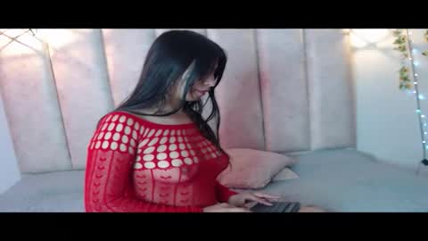 alaia online show from November 2025 03:03:02 PM