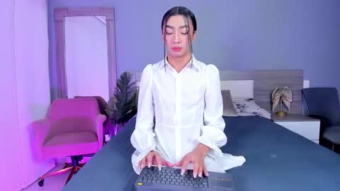 Snapshot of alaiaguerra chatting on November 2025 07:57:01 PM alaiaguerra online show from November 2025 07:57:01 PM