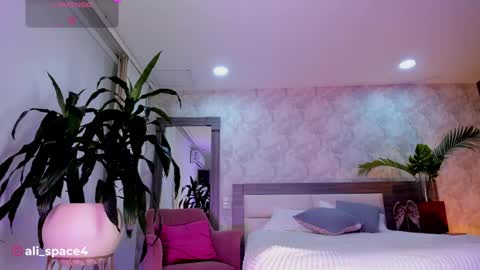 alaiaguerra online show from May 2026 02:18:02 AM