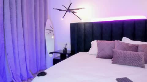 Alaia online show from April 2026 07:58:02 PM