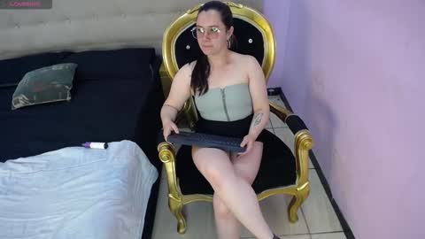 Alaiia    online show from December 2025 08:04:02 PM