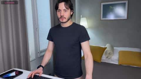 Maxi  online show from March 2025 01:31:02 PM