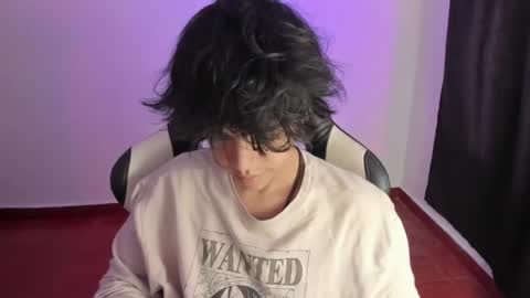 Snapshot of alan18n chatting on January 2025 03:35:01 PM alan18n online show from January 2025 03:35:01 PM