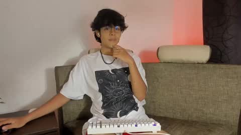 Snapshot of alan18n chatting on March 2025 02:04:02 AM alan18n online show from March 2025 02:04:02 AM