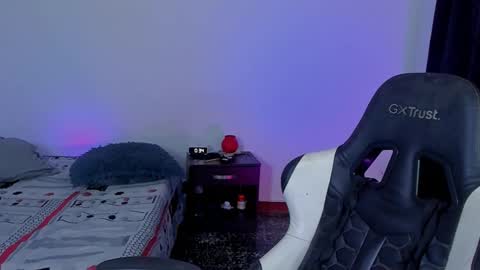 alan18n online show from November 2025 03:06:01 AM