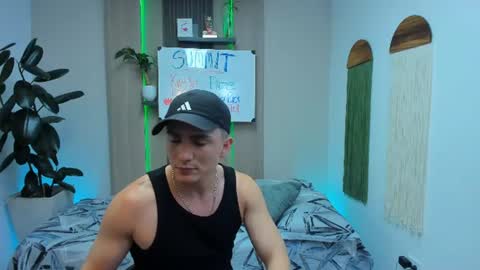 Snapshot of alan_nd_kevin chatting on June 2026 07:18:01 PM Alan Kevin can we reach 100 thumbs up please guys online show from June 2026 07:18:01 PM